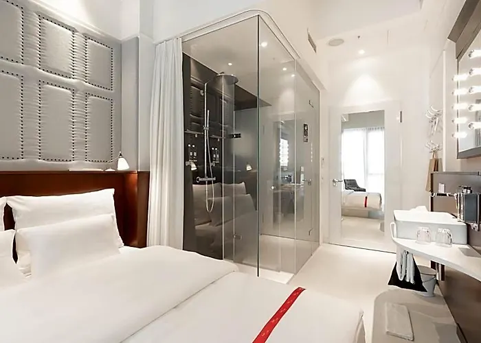 Ruby Louise Frankfurt By Ihg