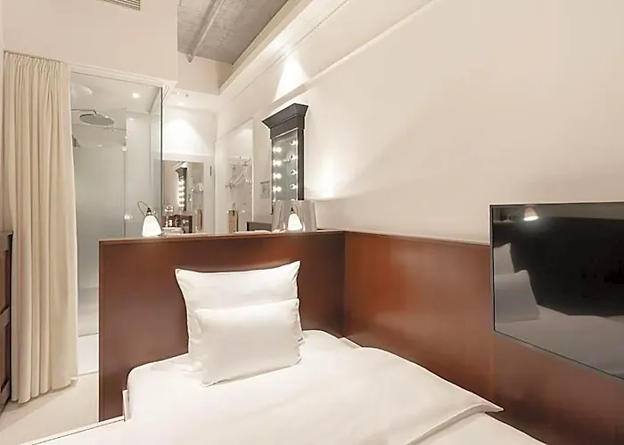 Ruby Louise Frankfurt By Ihg 4*
